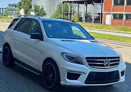 Mercedes-Benz ML 63 AMG 4MATIC /
