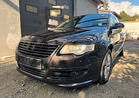 VW Passat Variant Volkswagen Highline *XENON*PDC*AHK*TÜV*