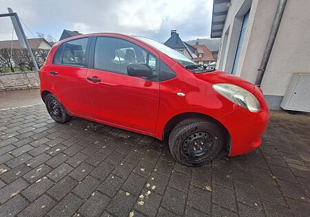 Toyota Yaris Klima ,4 türig ,guter zustand