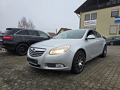 Opel Insignia A Lim. Edition / TÜV NEU