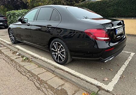 Mercedes-Benz E 220 E220d Widescreen Night HeadUp 360 AHK Scheckheft