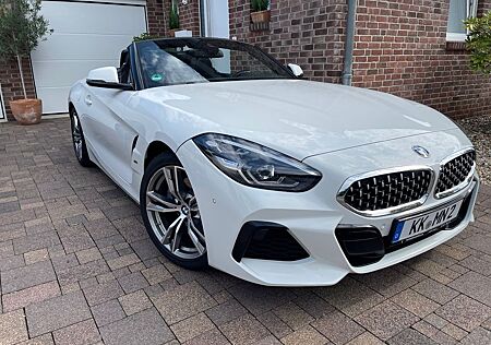BMW Z4 sDrive20i M SPORT mit Abstandstempomat/Alarm