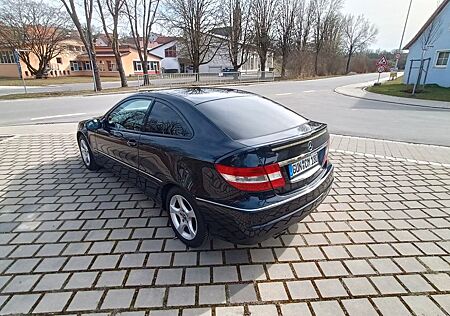 Mercedes-Benz CLC 180 KOMPRESSOR -