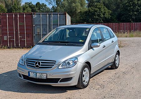 Mercedes-Benz B 170