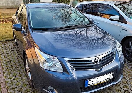 Toyota Avensis Executive 1.8