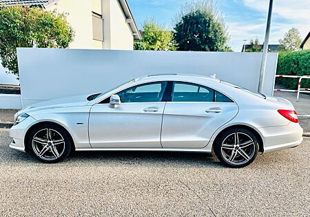 Mercedes-Benz CLS 350 V 6 CGI AMG Line Top Vollausstattung