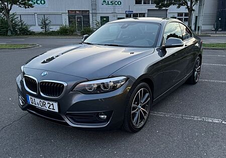 BMW 218i Coupé Sport Line Sport Line