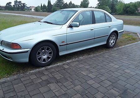 BMW 525d , fahrbereit, TÜV, guter Zustand.