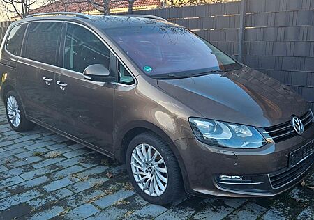 VW Sharan Volkswagen 2.0 TDI SCR 130kW DSG Highline 7-Sitzer