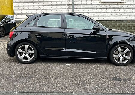 Audi A1 1.4 TFSI S tr. 136kW S line Sportback S line