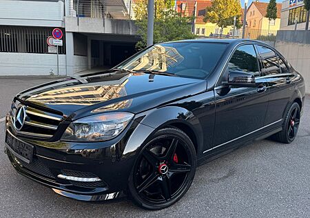 Mercedes-Benz C 250 -AMG/BlueEfficiency Special -Black Edition
