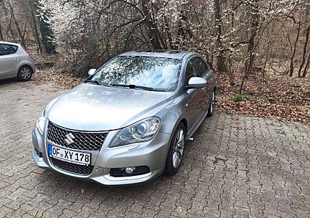 Suzuki Kizashi 2.4 SPORT CVT Allrad SPORT