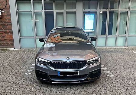 BMW 530d M Paket G30 Hifi HUD TÜV Schiebdach Kamera