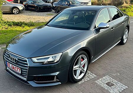 Audi S4 Lim. 3.0 TFSI quattro 1HAND BANG&OLUFSEN
