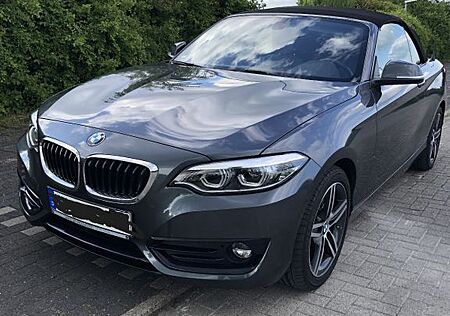 BMW 218i Cabrio Sport Line