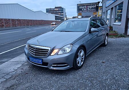 Mercedes-Benz E 220 CDI BlueEfficienc