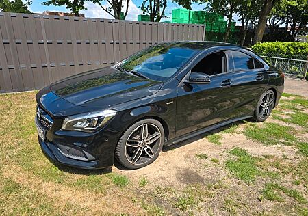 Mercedes-Benz CLA 180 AMG Line Scheckheft TÜV Neu