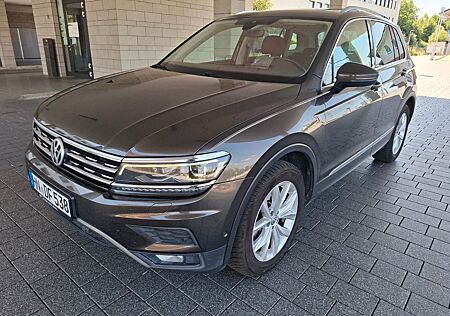 VW Tiguan Volkswagen 2.0 TDI 239PS DSG 4MOTION OFFROAD Highli