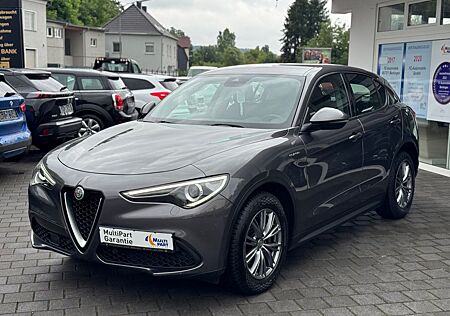 Alfa Romeo Stelvio Super Q4*AUTOMATIK*NAVI*KAMERA*SPUR*