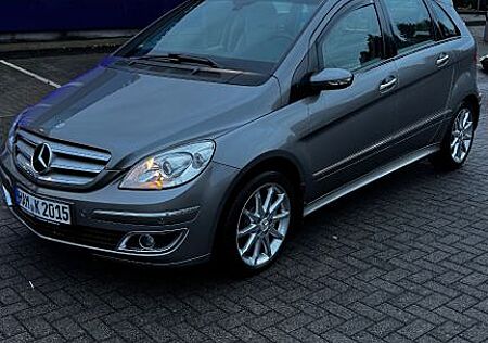 Mercedes-Benz B 200 - Sehr gepflegt