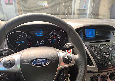 Ford Focus 1,6 EcoBoost 110kW Trend Turnier 4Zylinder