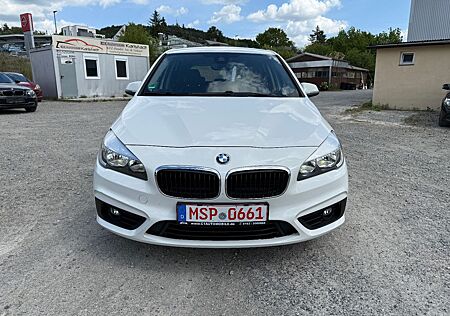 BMW 218i Active Tourer Navi/AHK/SHZ/Tempo/1.Hand