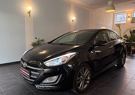 Hyundai i30 Premium 1,6*Automatik*BiXenon*StdHzg*LkrHzg*