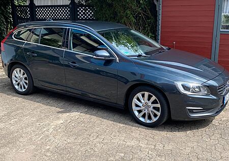 Volvo V60 D4 Momentum