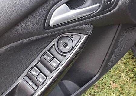 Ford Focus 1,0 EcoBoost 92kW Titanium Turnier Tit...