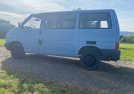 VW T4 Caravelle Volkswagen T4 Bundeswehr