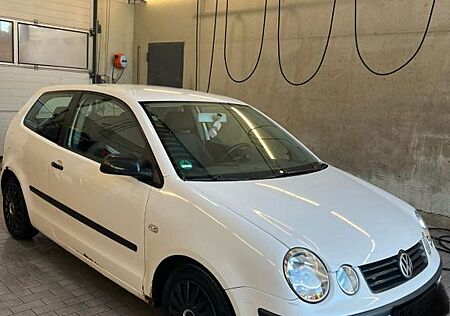 VW Polo Volkswagen 1.4TDI 9N Basis Basis