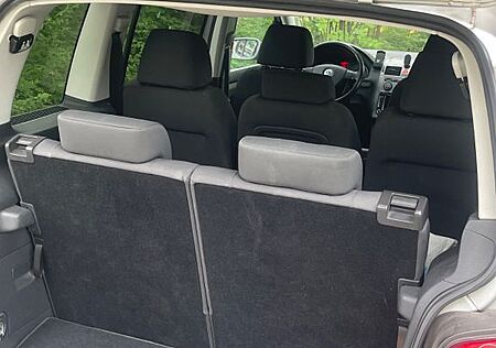 VW Touran Volkswagen 1.9 TDI DPF Trendline 7sitze