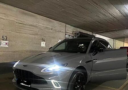 Aston Martin DBX 4.0 V8 -