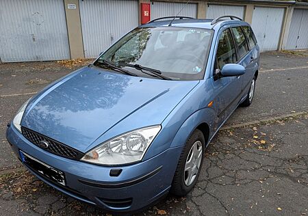 Ford Focus 1.6 - Zuverlässiger Garagenwagen