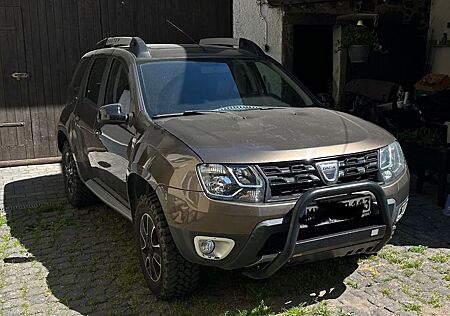 Dacia Duster 1.2 TCe 125 4x2 Blackshadow, AHK, Navi
