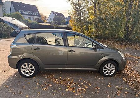 Toyota Corolla Verso 7-Sitze, 2. Hand, Automatik