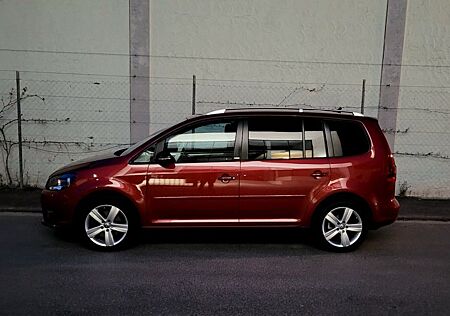 VW Touran Volkswagen 1.4 TSI EcoFuel Scheckheft bei 2.Hand