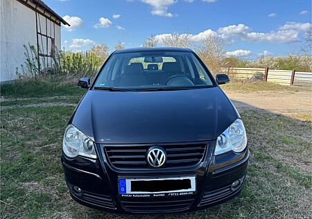 VW Polo Volkswagen Sparsamer 1.4 75 PS , guter Motor