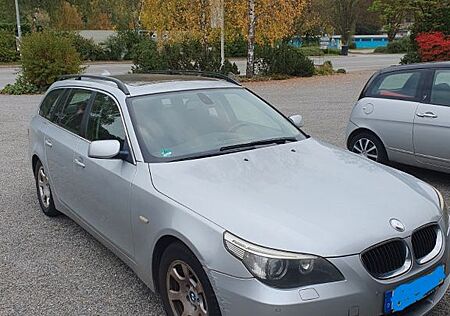 BMW 523i touring -