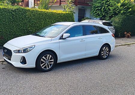 Hyundai i30 1.4 T-GDI Style inkl. neuer Winterreifen