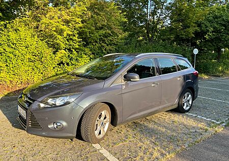 Ford Focus 1,0 EcoB. 92kW Champions Edit. Turnier...
