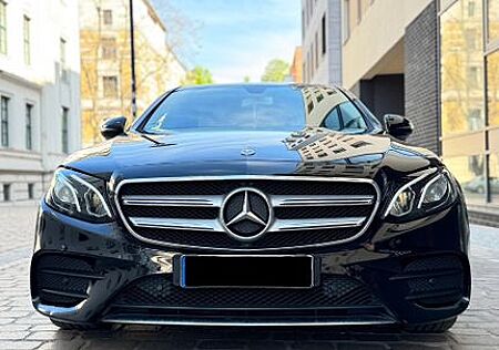 Mercedes-Benz E 220 d 4MATIC AMG Line Autom. AMG Line
