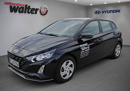 Hyundai i20 /1.2l/ Select/Navi/Einparkhilfe hinten