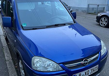 Opel Combo 1.4 Twinport Color Edition Color Edition