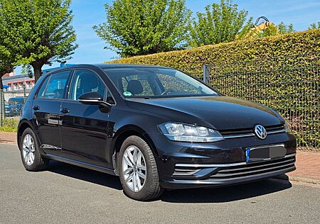 VW Golf Volkswagen 2.0 TDI SCR DSG Comfortline/604