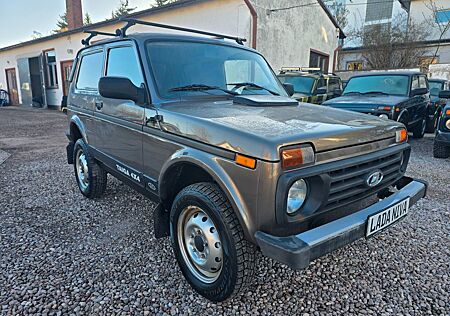 Lada Taiga Urban 4x4*AHK*TÜV Neu*1 Hand*