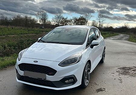 Ford Fiesta 1,5 EcoBoost ST mit Leder-Exklusiv-Pa...