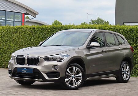 BMW X1 xDrive 20 i Sport Line *Aut. / Allrad*