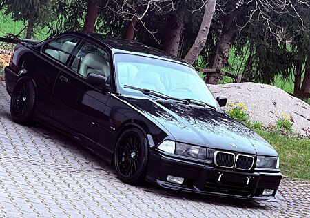 BMW 323i E36 Coupe *M-PAKET UND M3-AUSSTATTUNG*