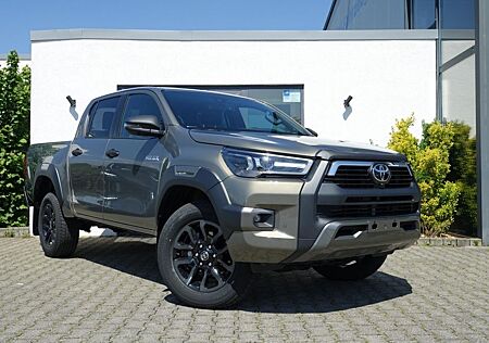 Toyota Hilux Double Cab 2.8 Invincible +Wanne +AHK!